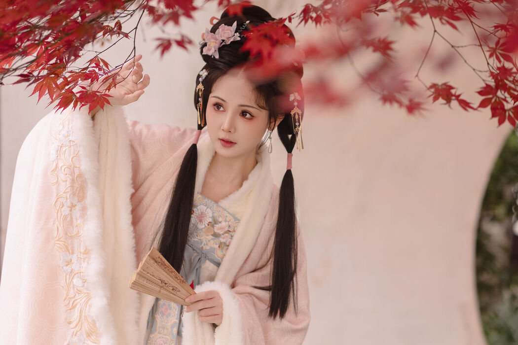 YiTuYu艺图语 Vol.8220 乔 (30P)