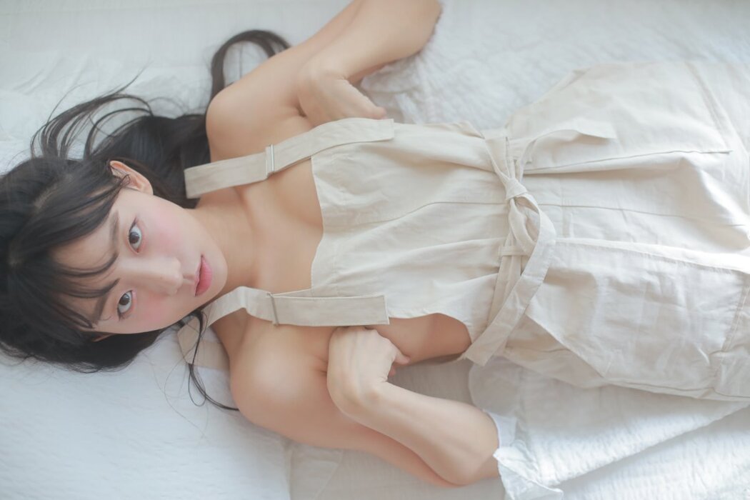 Eunji Pyo 표은지 Vol.02 Home B