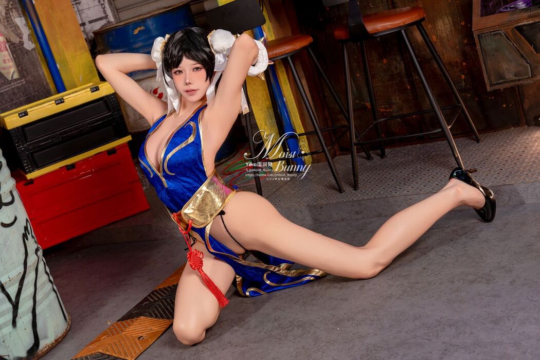Coser@黏黏团子兔 – 2月作品 街霸-春丽』桃花旗袍 (87P – 1V)