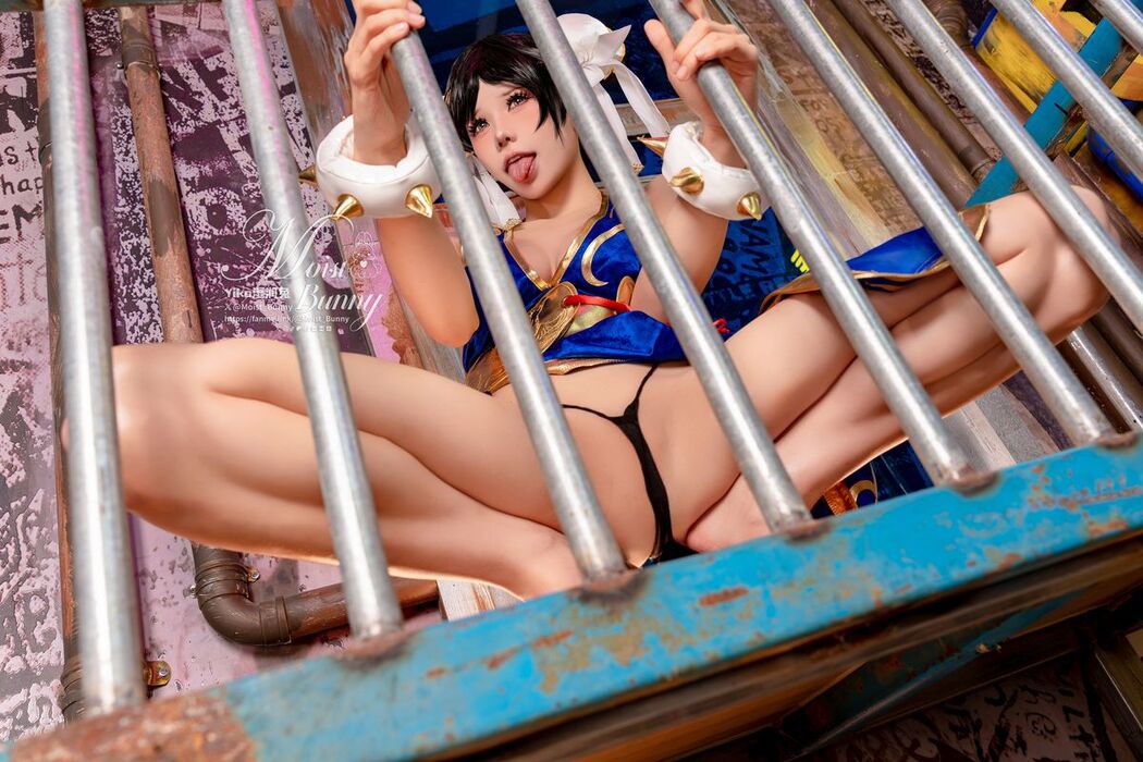 Coser@黏黏团子兔 – 2月作品 街霸-春丽』桃花旗袍 (87P – 1V)