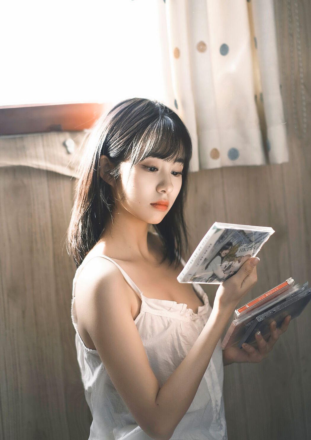 YiTuYu艺图语 Vol.8221 心怡 (22P)