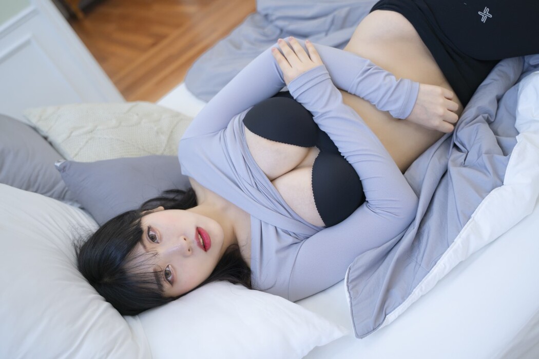 ROGLE Song Hana 송하나 – Leggings