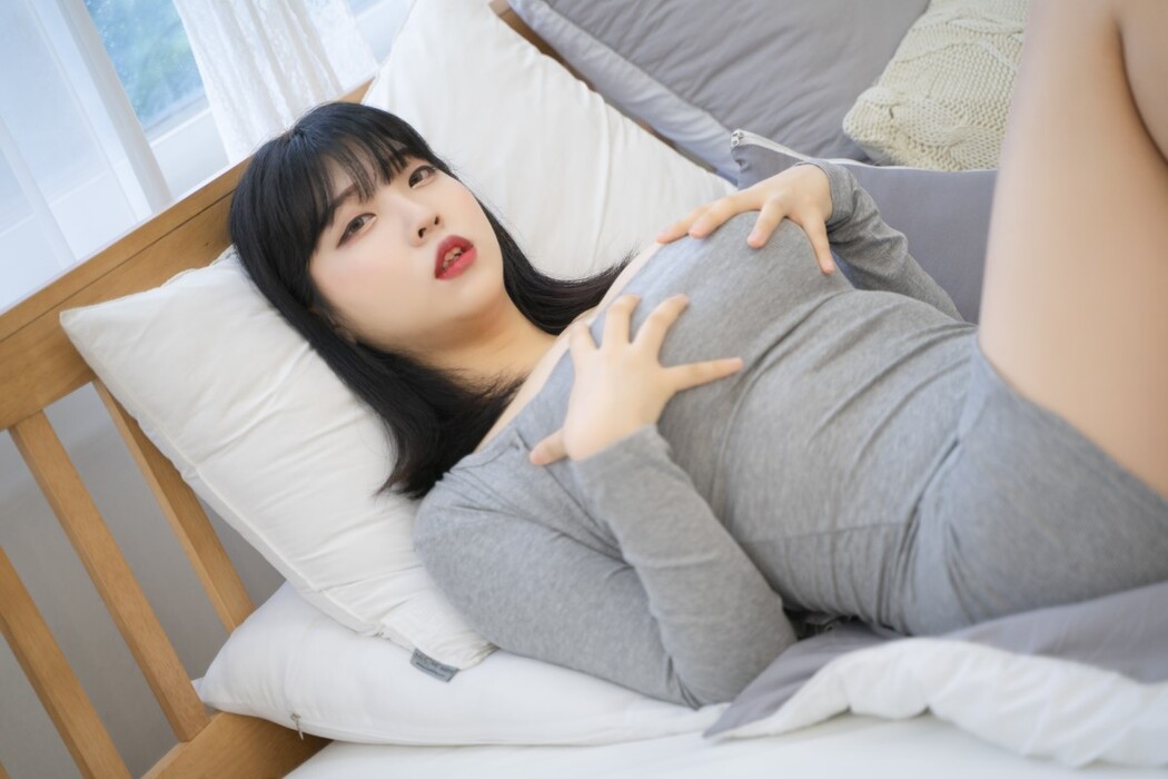 ROGLE Song Hana 송하나 – Leggings
