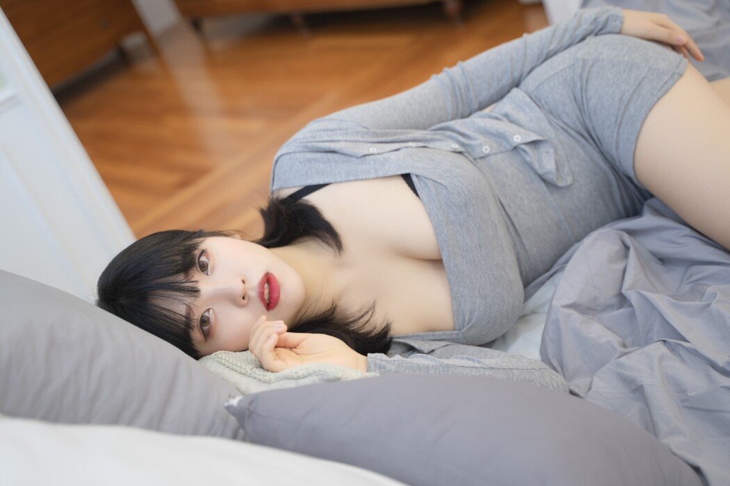 ROGLE Song Hana 송하나 – Leggings