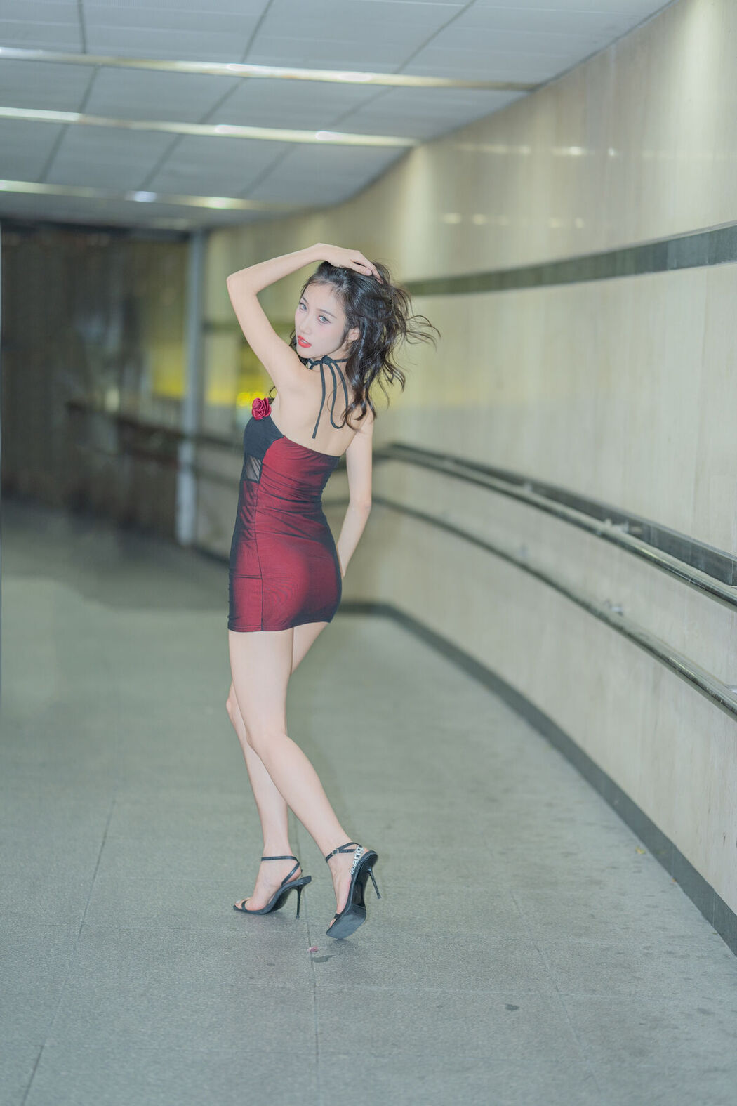YiTuYu艺图语 Vol.8223 o1ne万 (23P)
