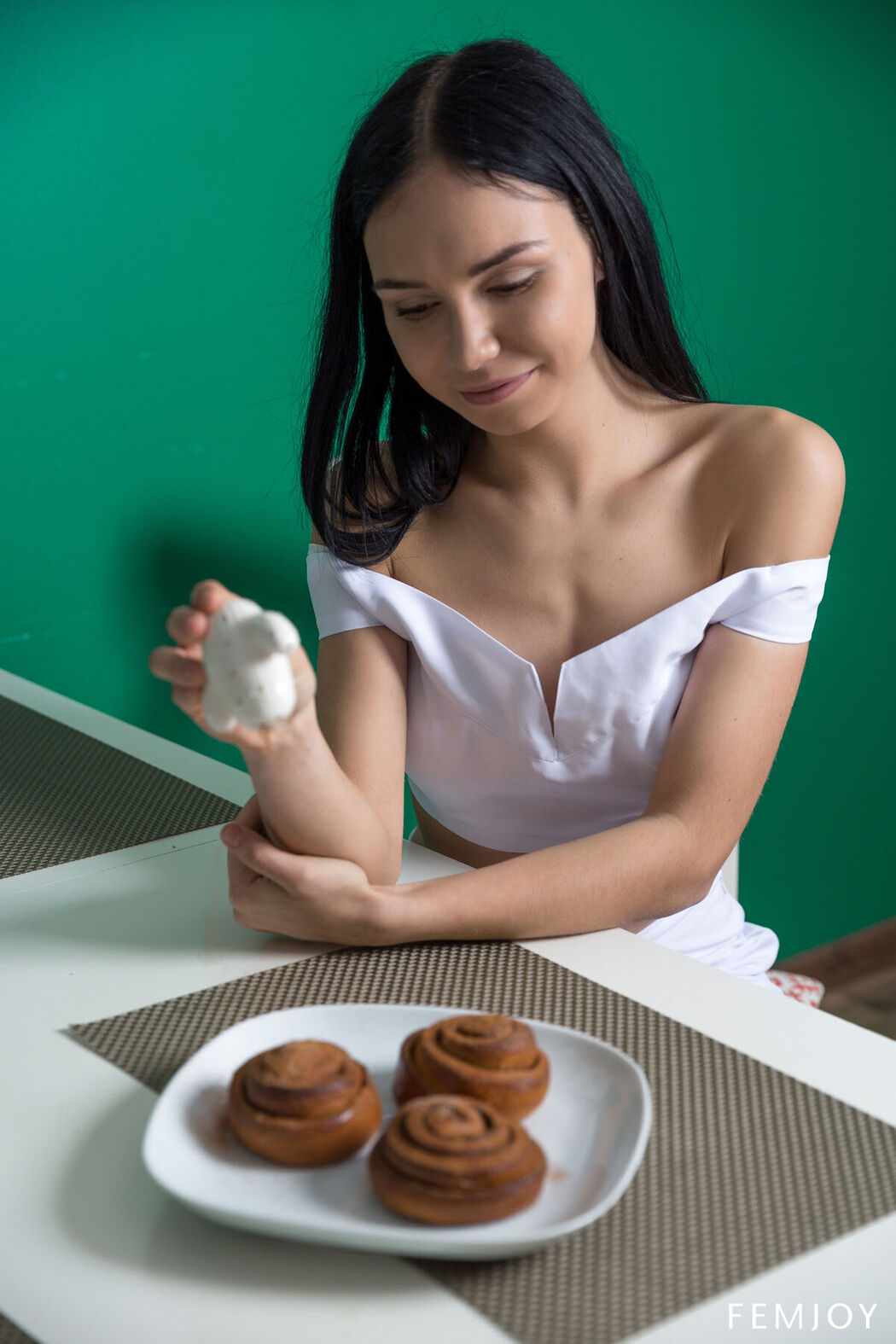 FemJoy Diamond &#8211; Cinnabuns (81P)