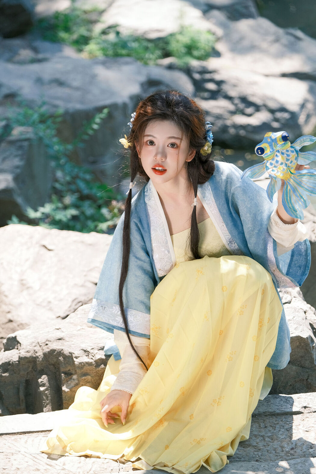 YiTuYu艺图语 Vol.8225 整整 (20P)