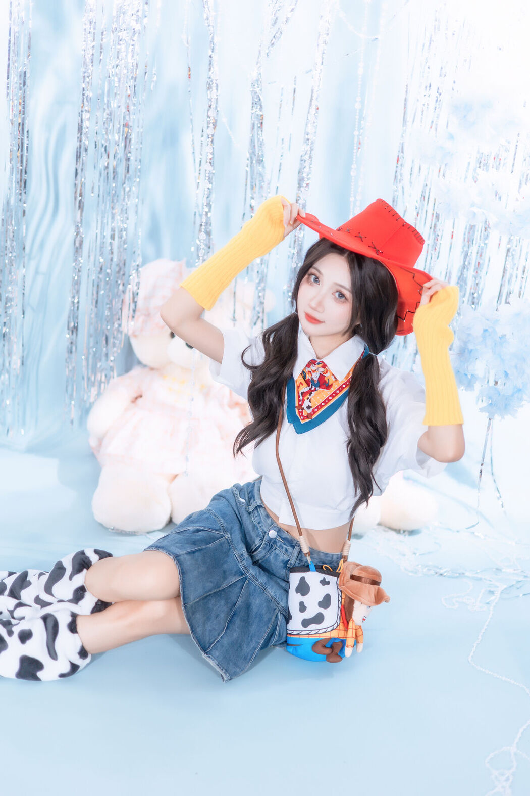 YiTuYu艺图语 Vol.8228 佚名 (22P)