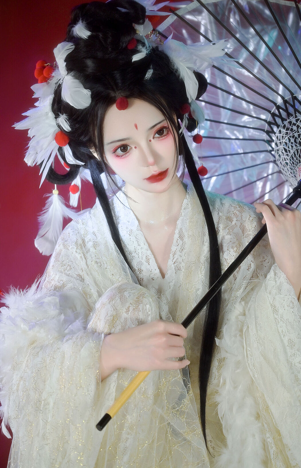 YiTuYu艺图语 Vol.8231 哩小莹 (25P)