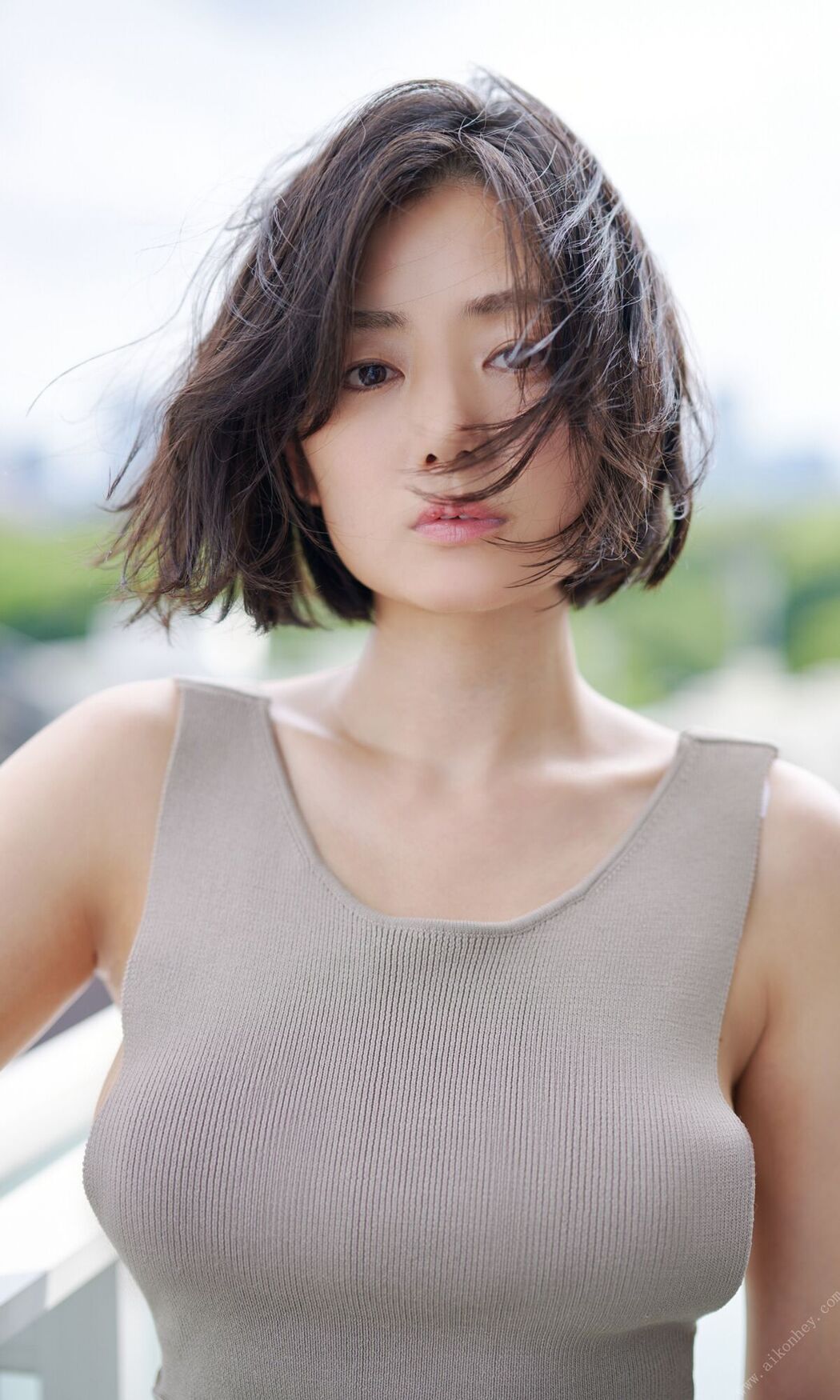 JP Moemi Katayama 片山萌美 &#8211; 街に生きる 週プレ PHOTO BOOK (65P)