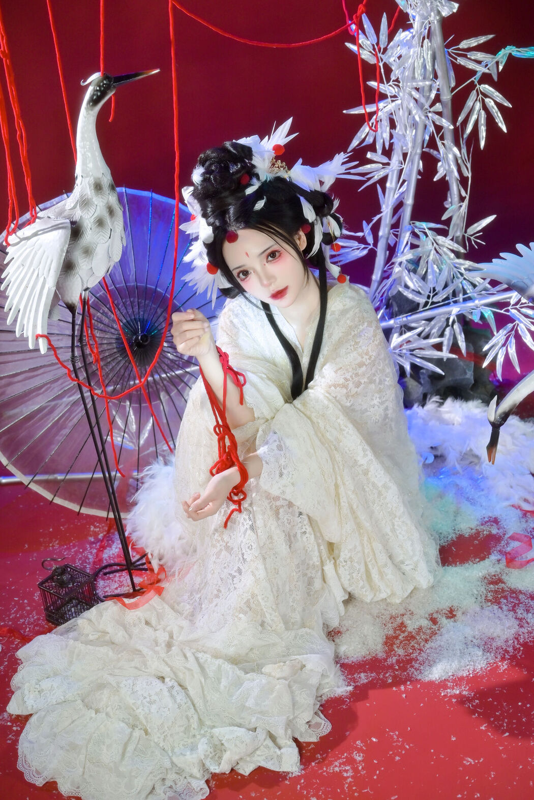 YiTuYu艺图语 Vol.8231 哩小莹 (25P)