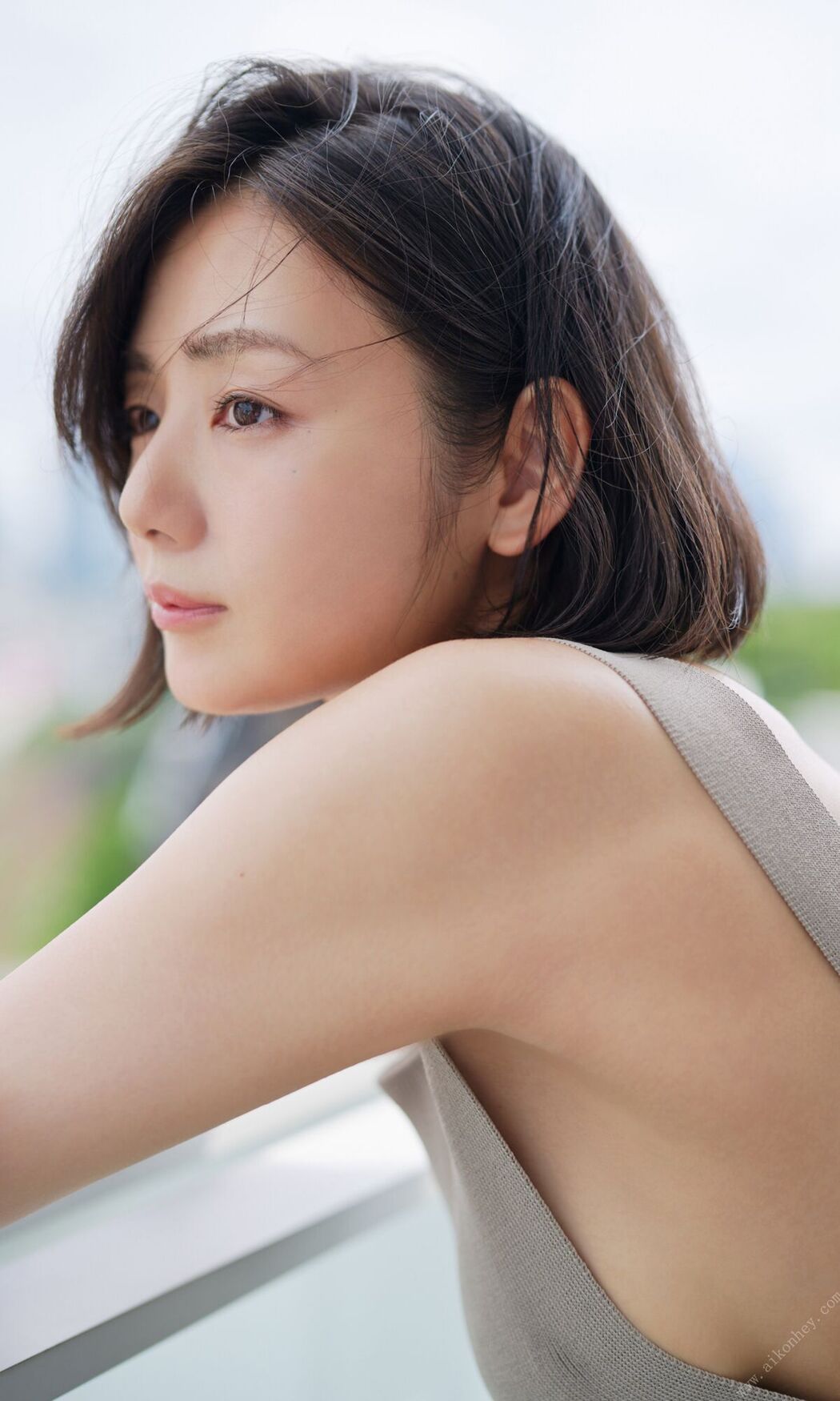 JP Moemi Katayama 片山萌美 &#8211; 街に生きる 週プレ PHOTO BOOK (65P)