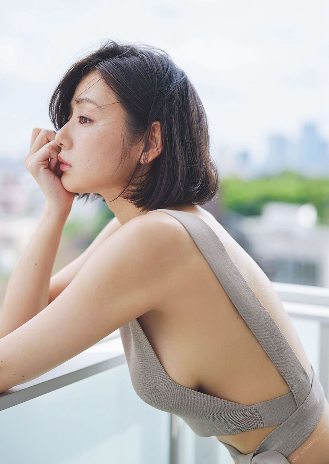 JP Moemi Katayama 片山萌美 &#8211; 街に生きる 週プレ PHOTO BOOK (65P)