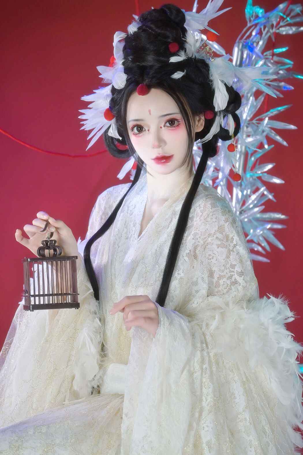 YiTuYu艺图语 Vol.8231 哩小莹 (25P) Cover Photo