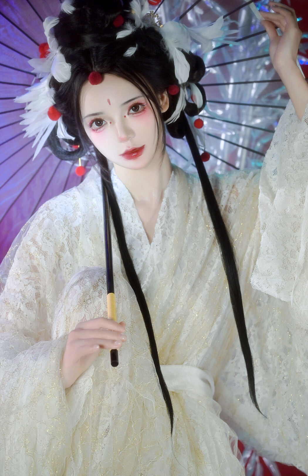 YiTuYu艺图语 Vol.8231 哩小莹 (25P)