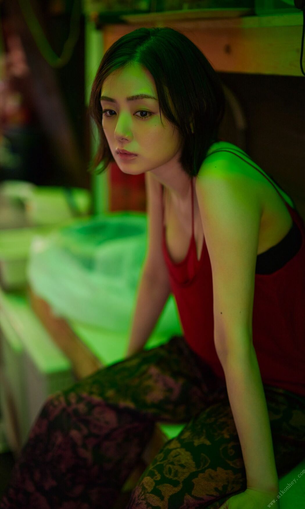 JP Moemi Katayama 片山萌美 &#8211; 街に生きる 週プレ PHOTO BOOK (65P)