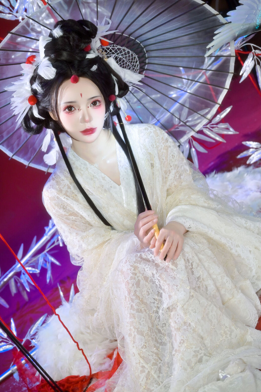 YiTuYu艺图语 Vol.8231 哩小莹 (25P)