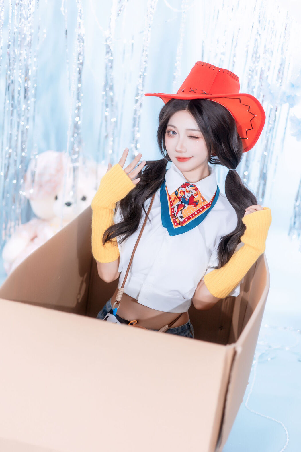YiTuYu艺图语 Vol.8228 佚名 (22P)