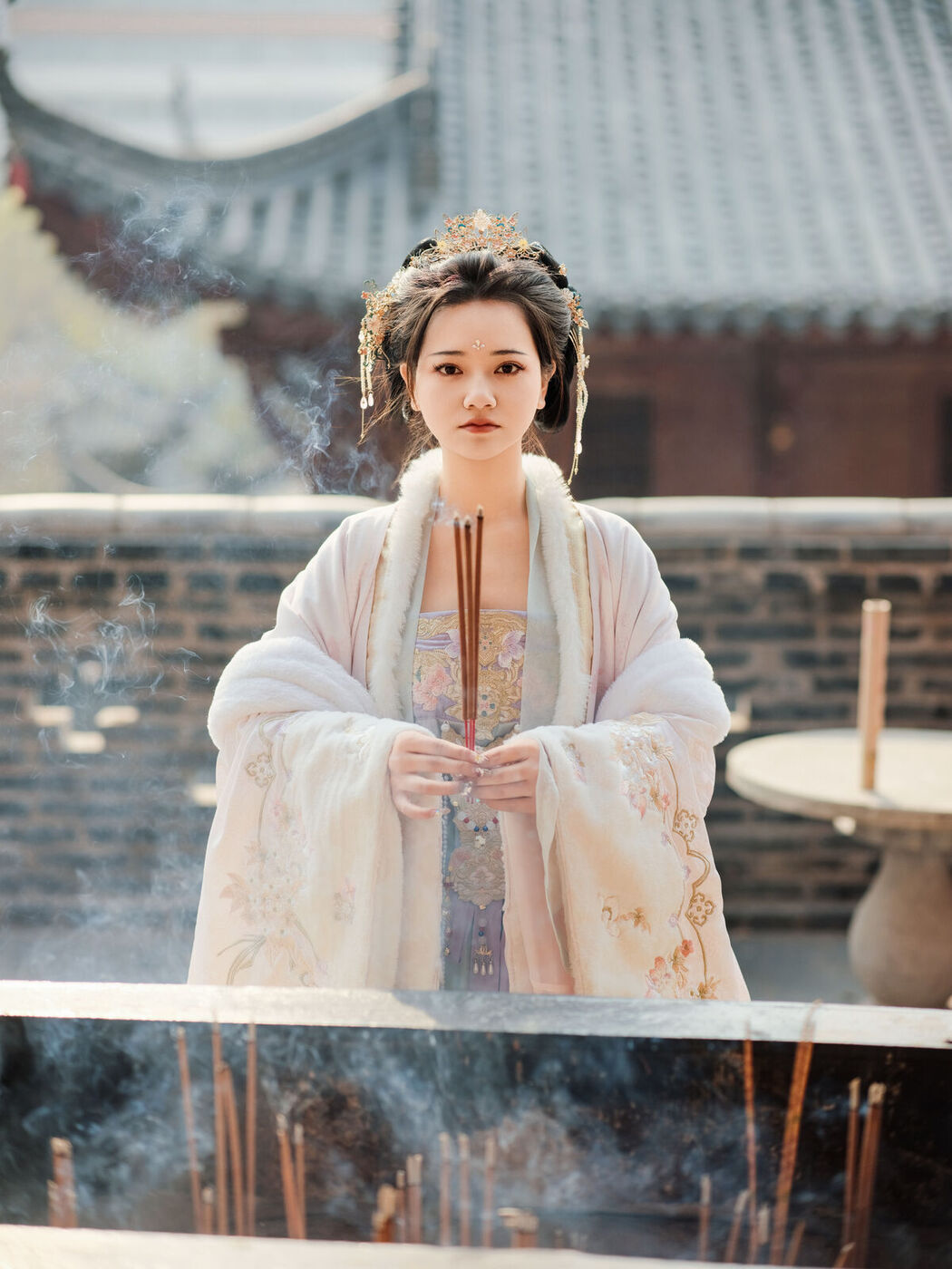 YiTuYu艺图语 Vol.8236 媛媛 (26P)