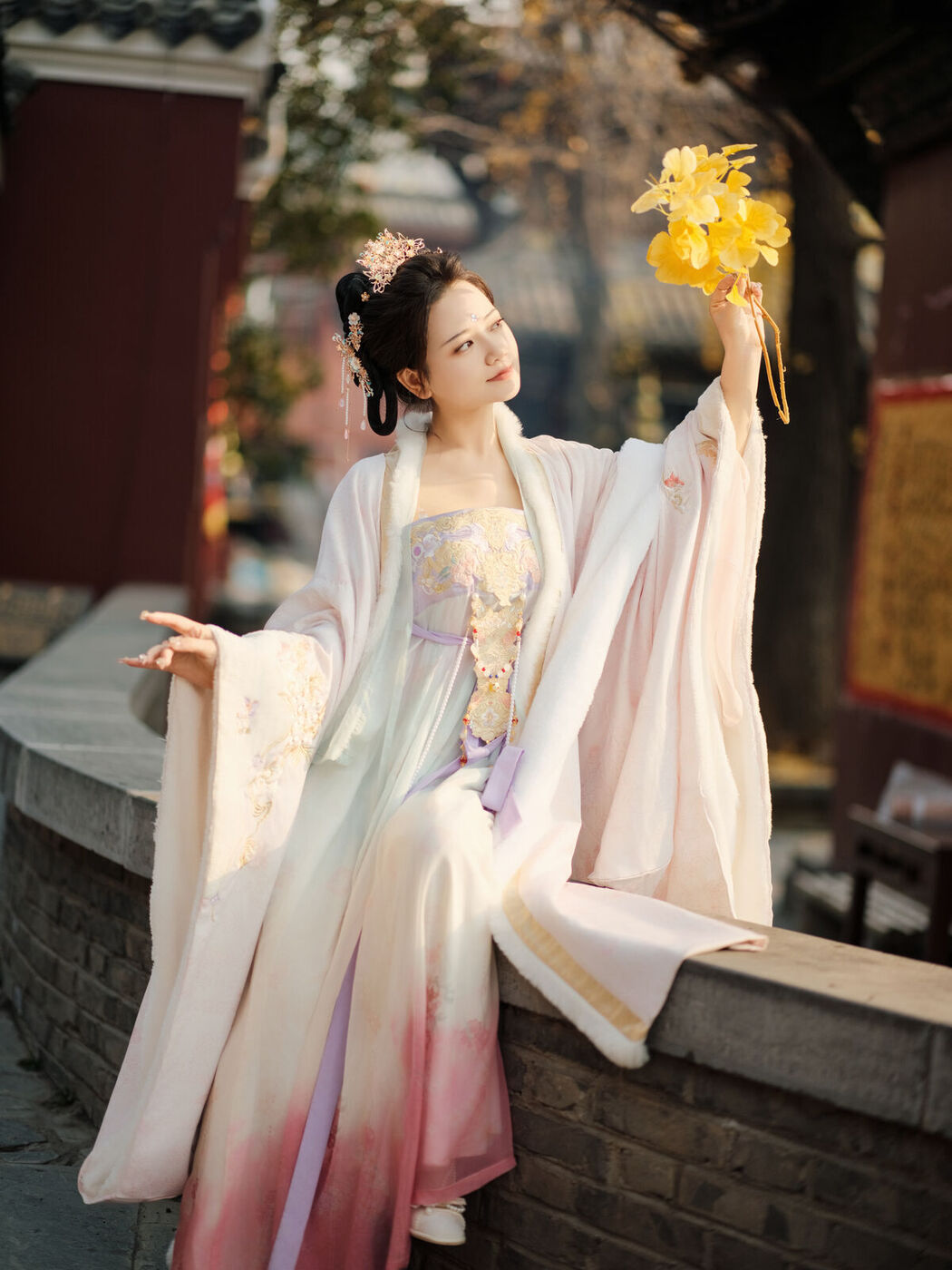 YiTuYu艺图语 Vol.8236 媛媛 (26P)