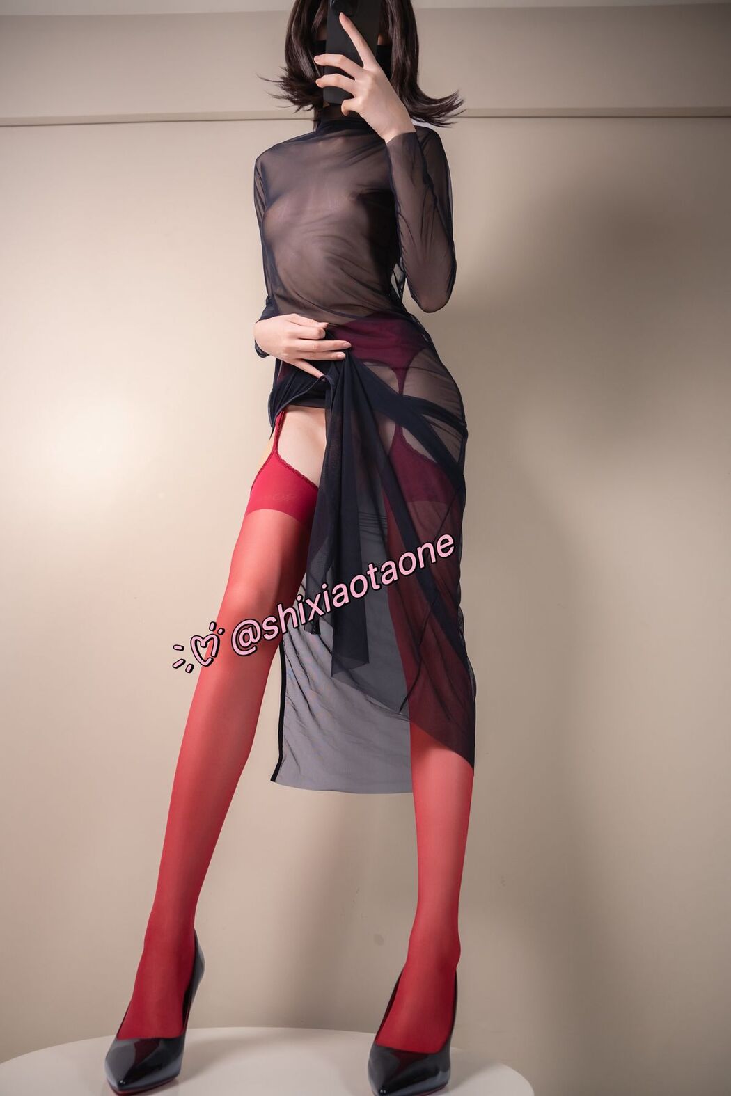 Coser@shixiaotaone &#8211; 精致丝控小公主 X网红福利合集 Part02 (50P)