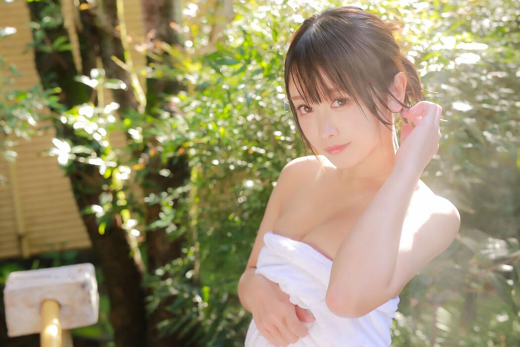 Coser@いくみ 193iKkyu3 &#8211; Ikumi いくみ Ikumi to Onsen いくみと温泉 Part1 (52P)