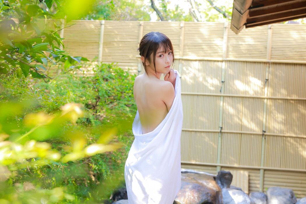 Coser@いくみ 193iKkyu3 &#8211; Ikumi いくみ Ikumi to Onsen いくみと温泉 Part1 (52P)