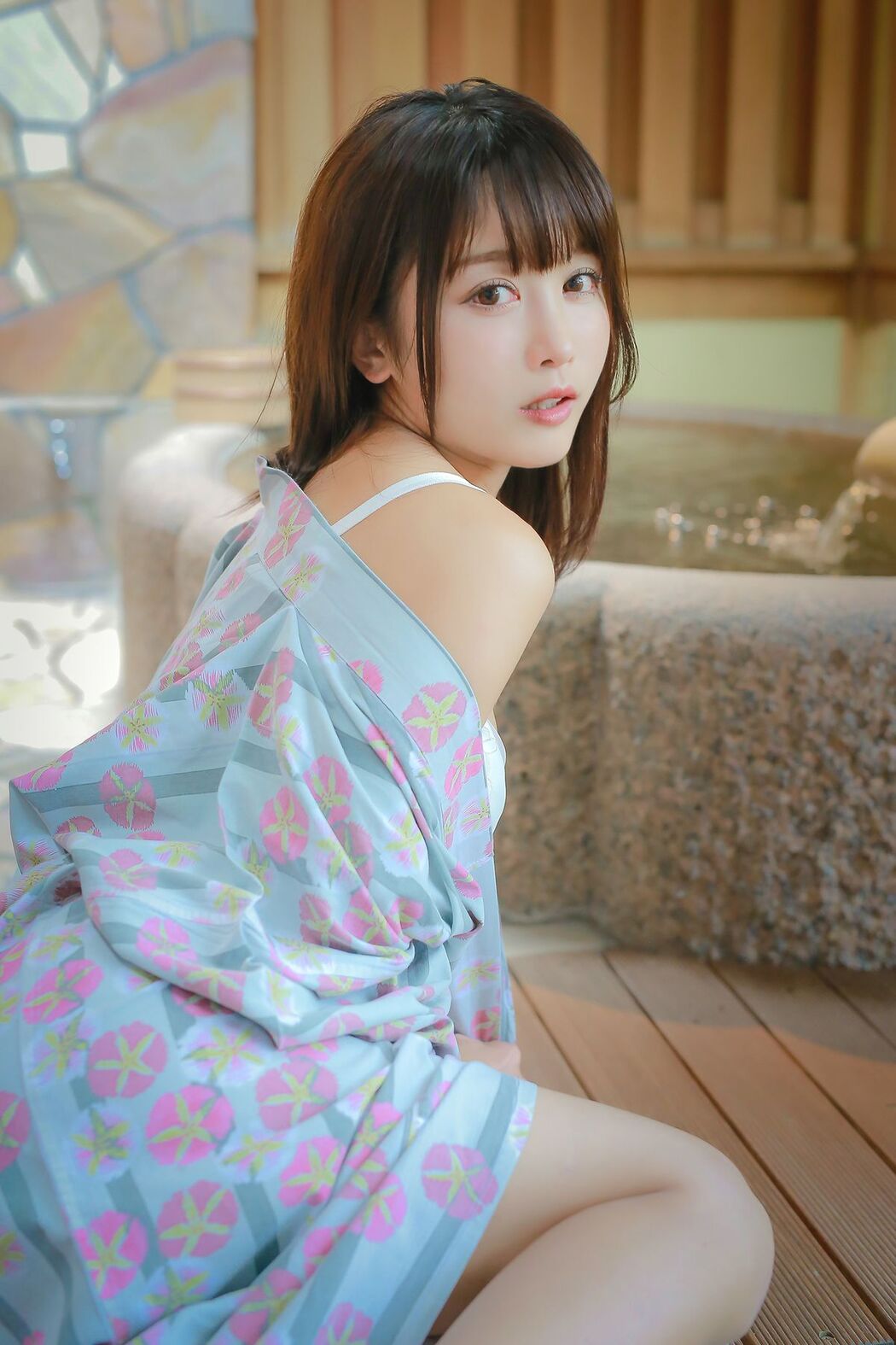 Coser@いくみ 193iKkyu3 &#8211; Ikumi いくみ Ikumi to Onsen いくみと温泉 Part3 (51P)