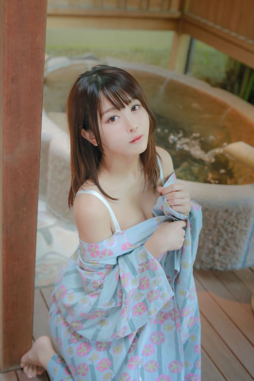 Coser@いくみ 193iKkyu3 &#8211; Ikumi いくみ Ikumi to Onsen いくみと温泉 Part3 (51P)