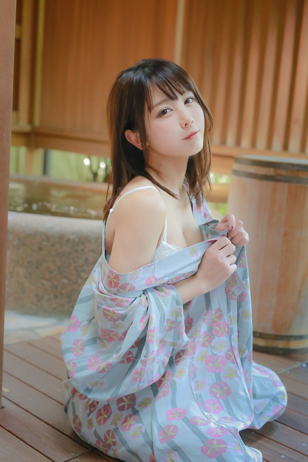Coser@いくみ 193iKkyu3 &#8211; Ikumi いくみ Ikumi to Onsen いくみと温泉 Part3 (51P)