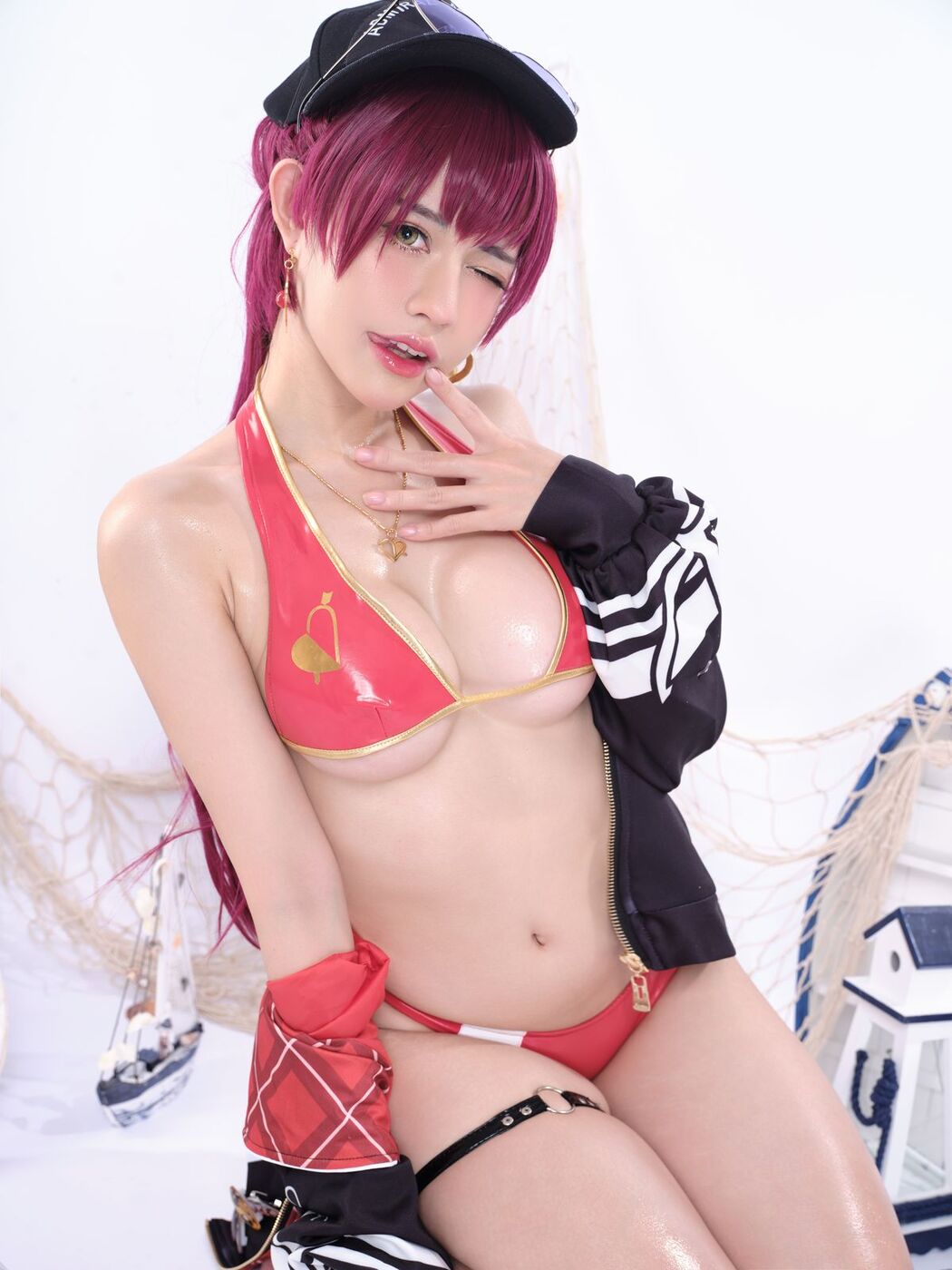 Coser@PingPing &#8211; Hoshou Marine Swimwear Hololive (28P)