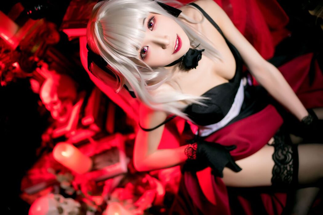 Coser@Tomoyo酱 &#8211; 雾枝礼服And水着 (31P)