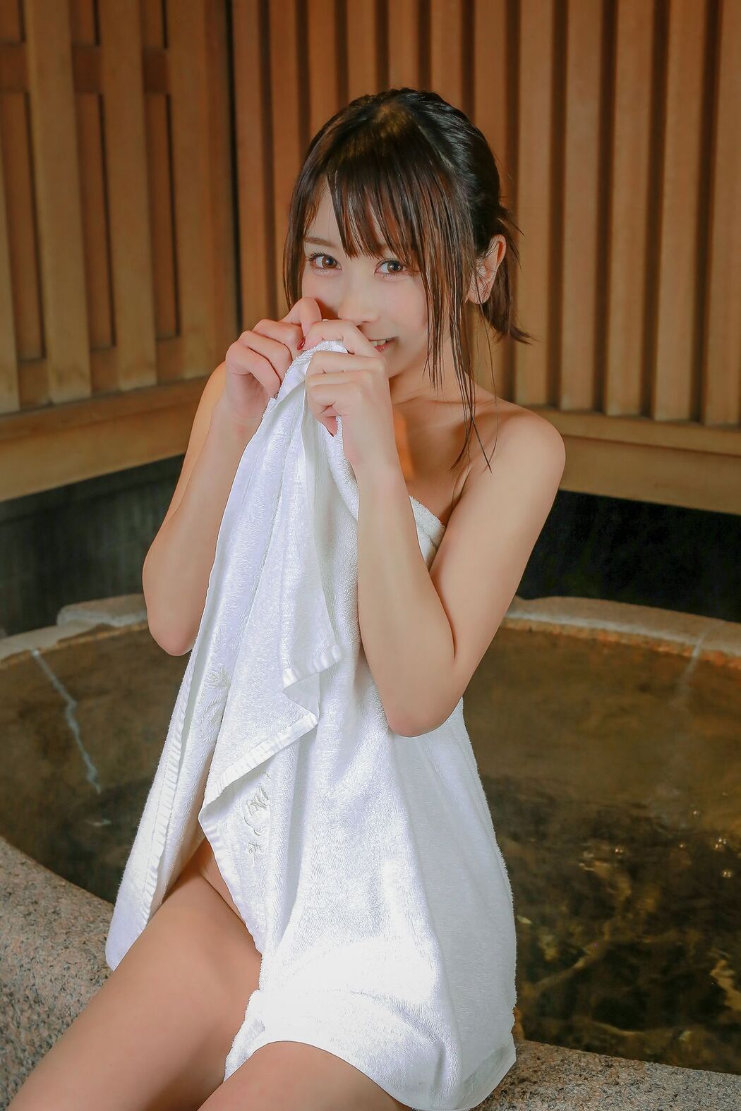Coser@いくみ 193iKkyu3 &#8211; Ikumi いくみ Ikumi to Onsen いくみと温泉 Part4 (51P)
