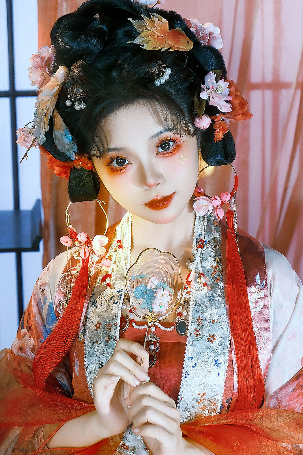 YiTuYu艺图语 Vol.8237 亭子大魔王 (23P) Cover Photo