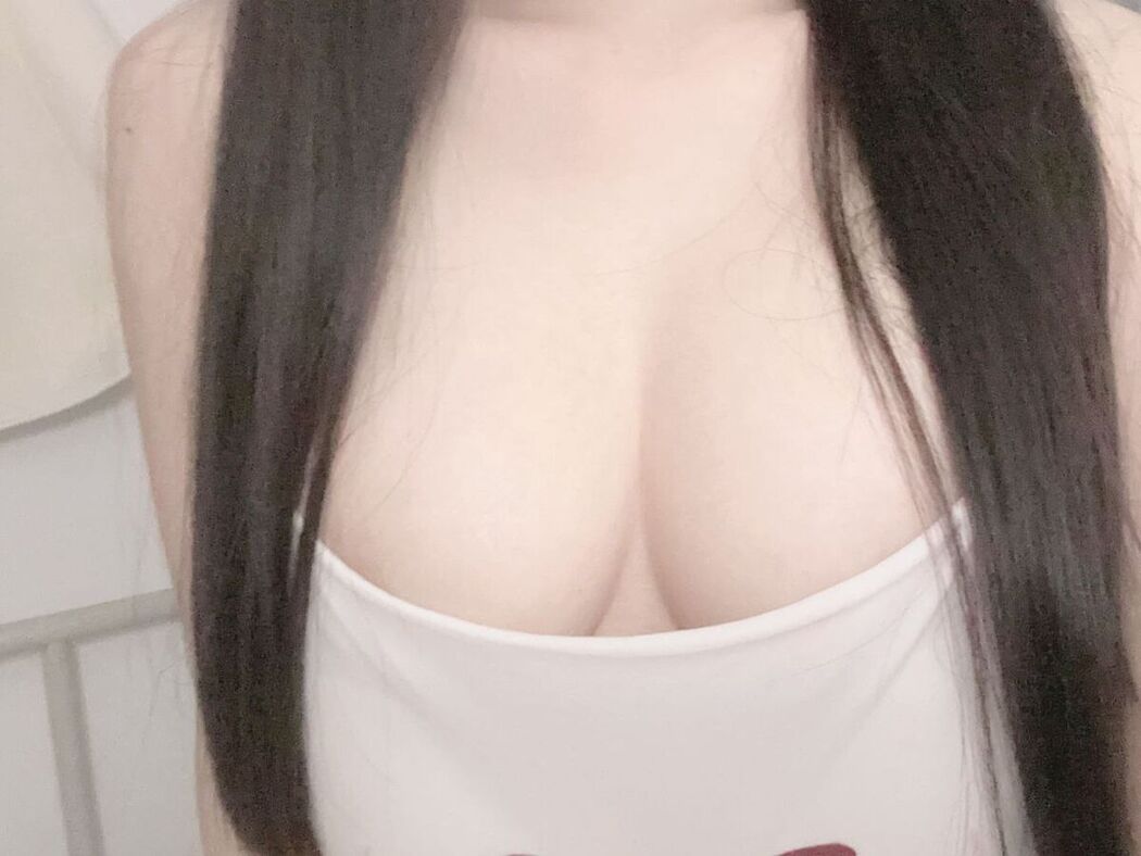 Coser@糕糕 &#8211; 萝莉体超级网红 福利视图集 Part04 (69P)