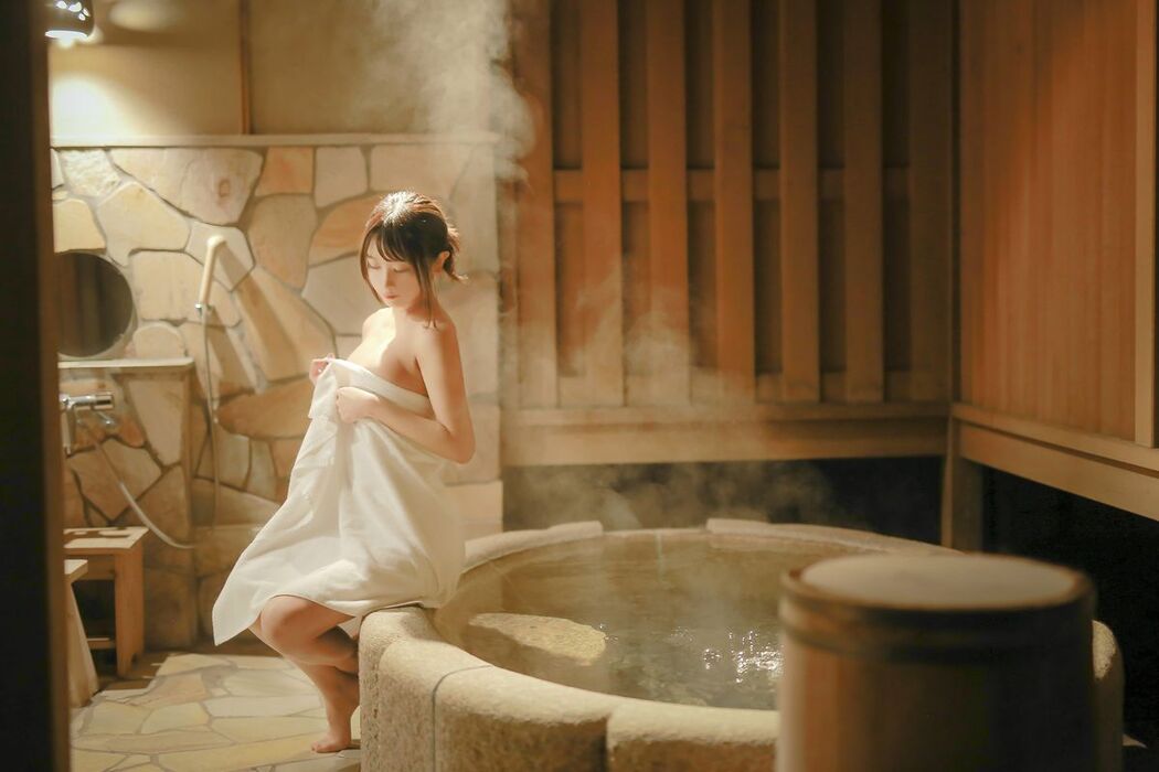 Coser@いくみ 193iKkyu3 &#8211; Ikumi いくみ Ikumi to Onsen いくみと温泉 Part4 (51P)