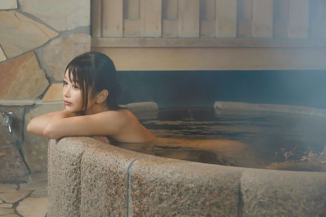 Coser@いくみ 193iKkyu3 &#8211; Ikumi いくみ Ikumi to Onsen いくみと温泉 Part4 (51P)