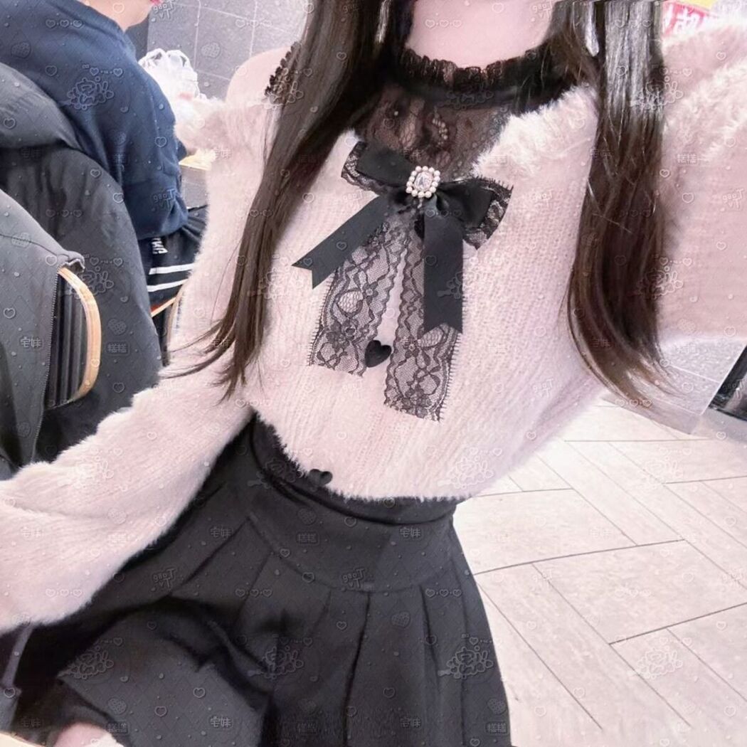 Coser@糕糕 &#8211; 萝莉体超级网红 福利视图集 Part02 (70P)