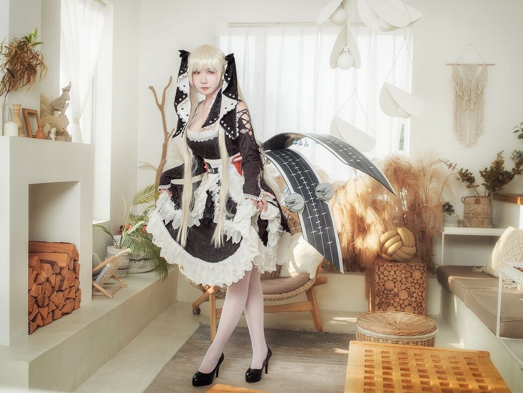 Coser@麻花麻花酱 – 可畏女仆 (16P)