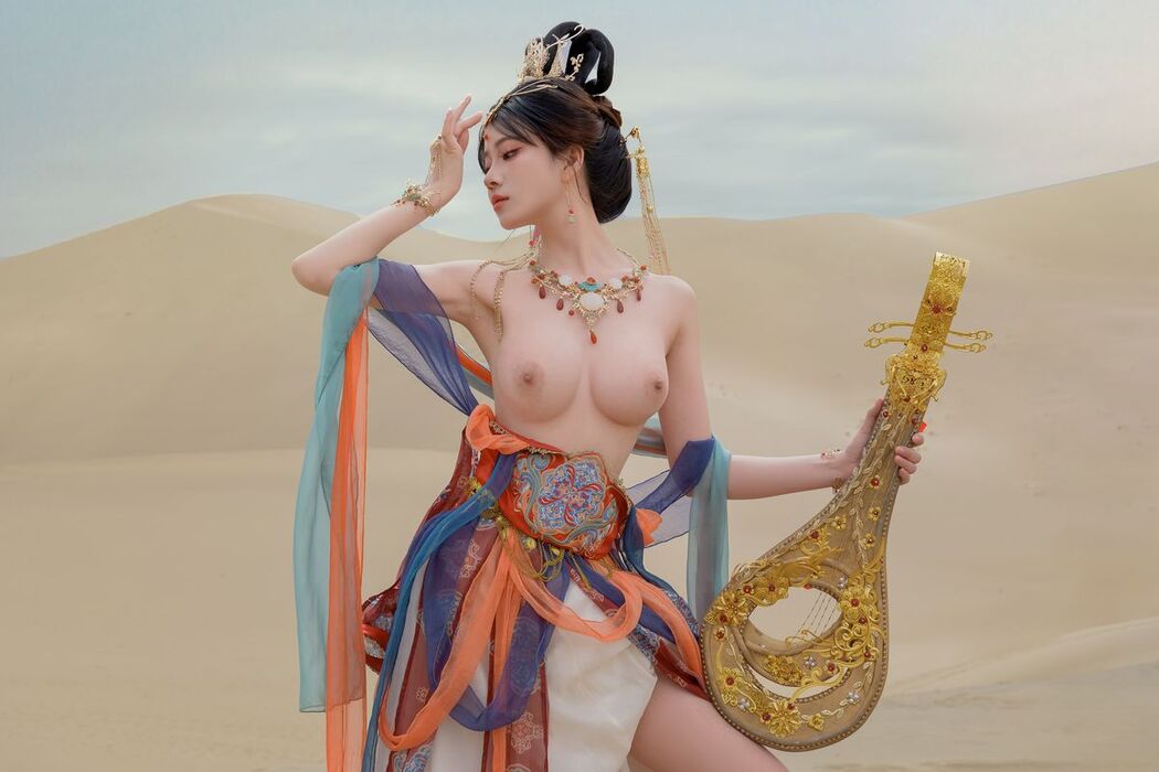 Coser@年年Nnian – 飞天 (64P)