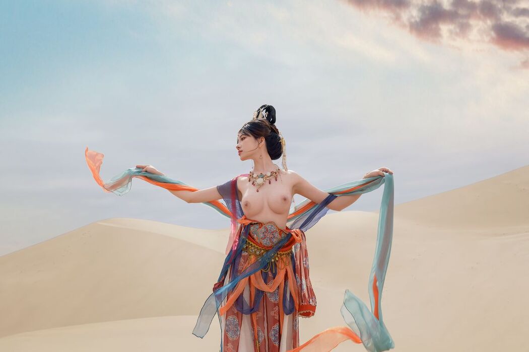 Coser@年年Nnian – 飞天 (64P)