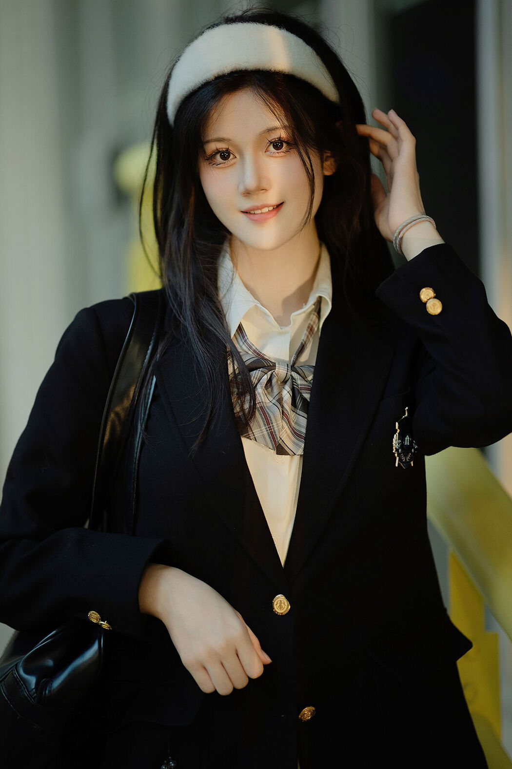 YiTuYu艺图语 Vol.8242 柃江-九 (23P) Cover Photo