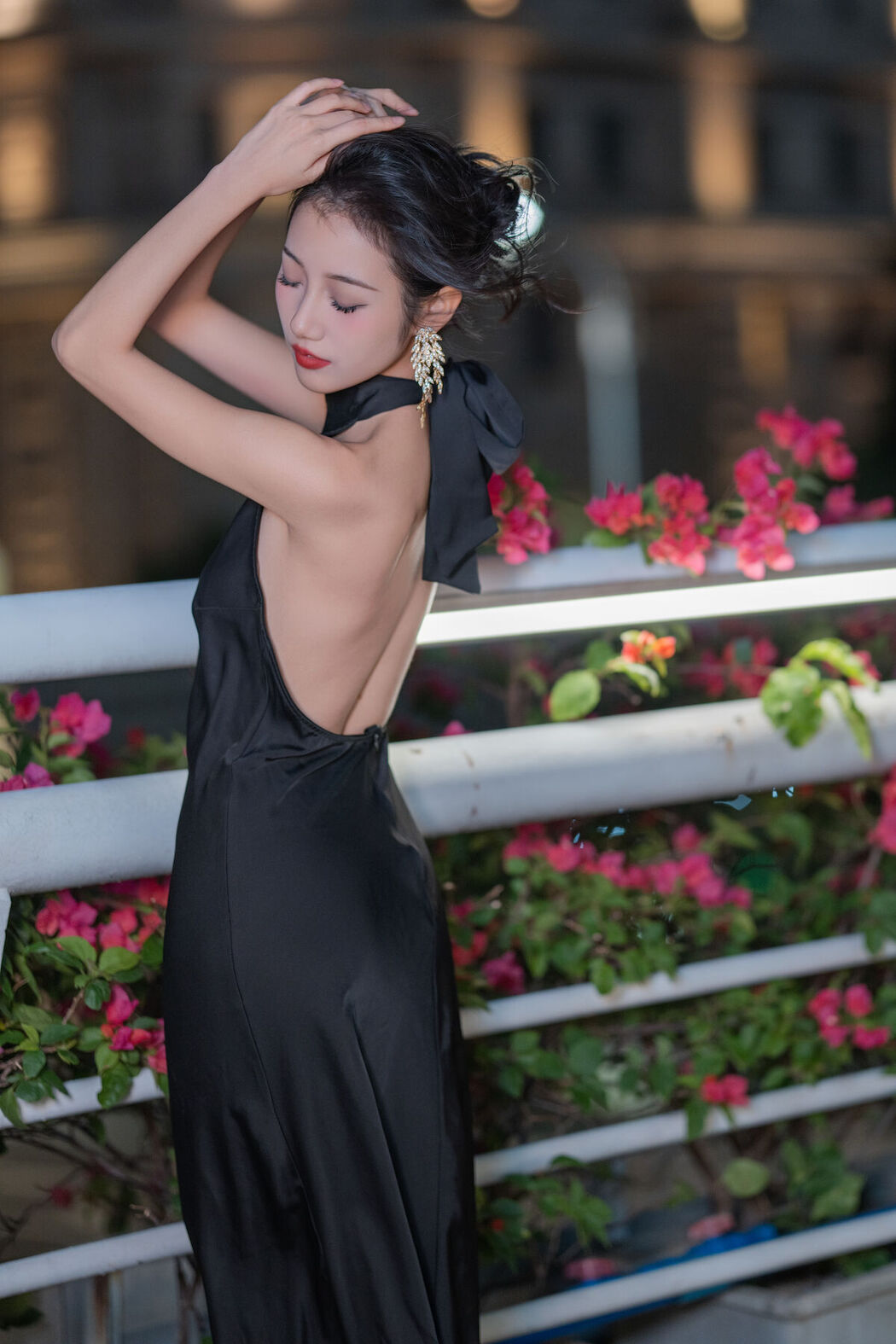 YiTuYu艺图语 Vol.8240 o1ne万 (22P)
