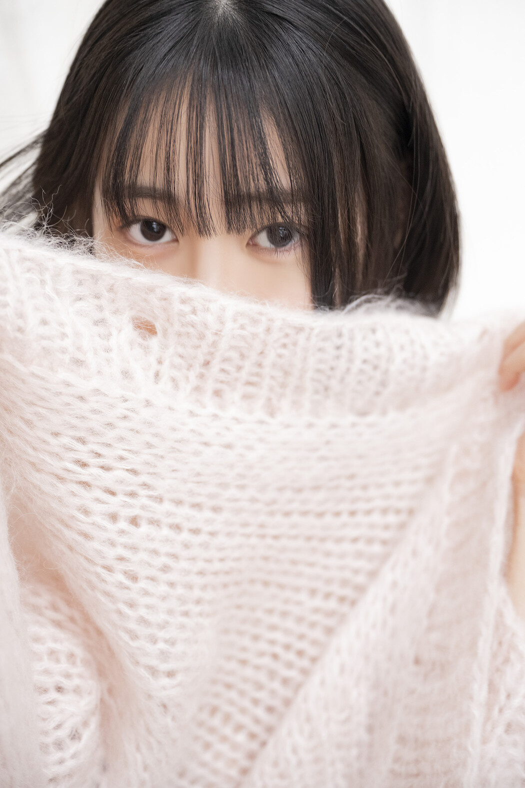 Miu Shirahama 白濱美兎, 漫画アクションデジタル写真集 「Pure White」 Set.01