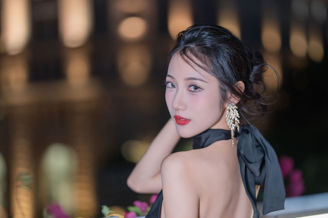 YiTuYu艺图语 Vol.8240 o1ne万 (22P)