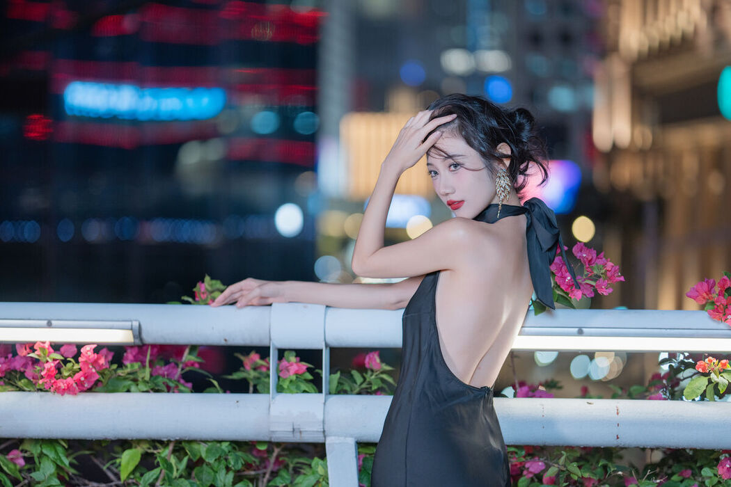 YiTuYu艺图语 Vol.8240 o1ne万 (22P)