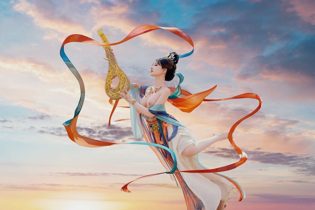 Coser@年年Nnian – 飞天 (64P)