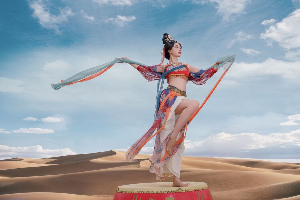 Coser@年年Nnian – 飞天 (64P)