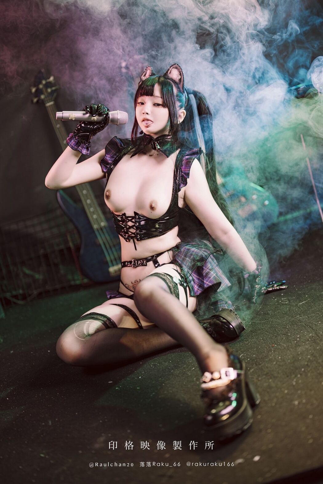 Coser@落落Raku &#8211; 僕らのLIVE 君とのLIFE S (41P &#8211; 1V)