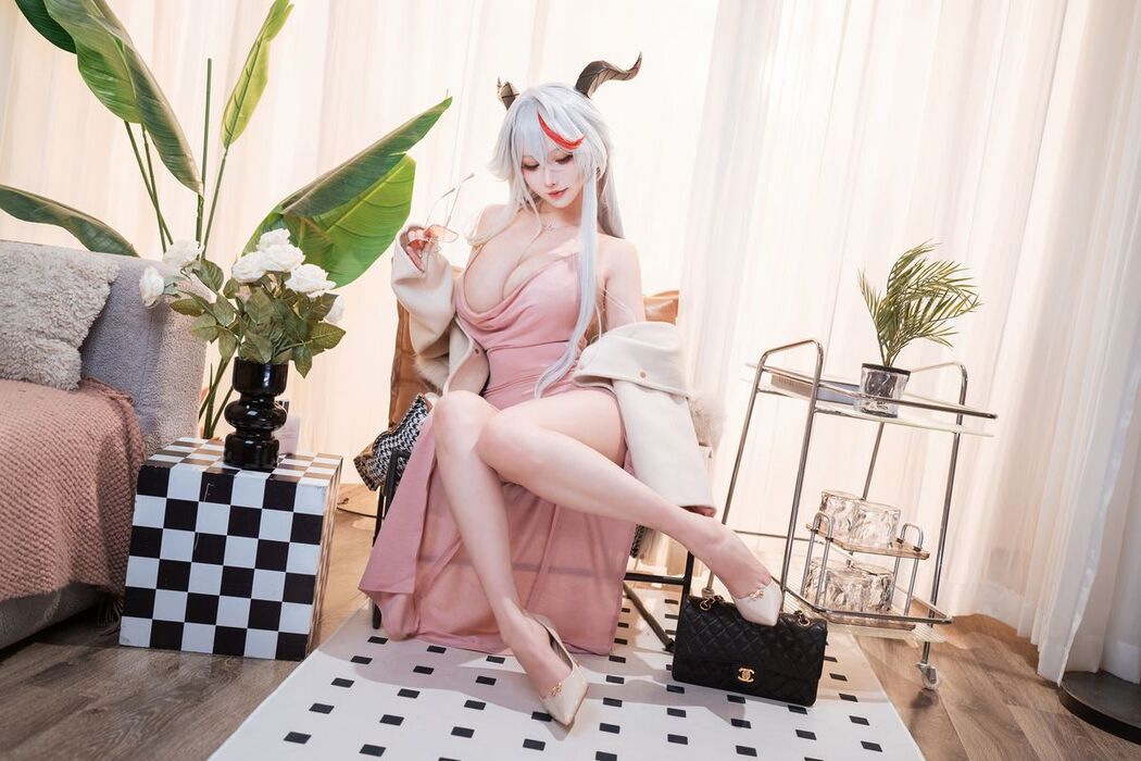 Coser@rioko凉凉子 &#8211; 碧蓝航线 埃吉尔居家版 (32P)